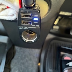終了　車載　 ワイヤレス　充電器　シガーソケット 　の画像