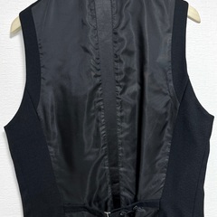 ARMANI EXCHANGE　ベスト　フォーマル　高級感の画像