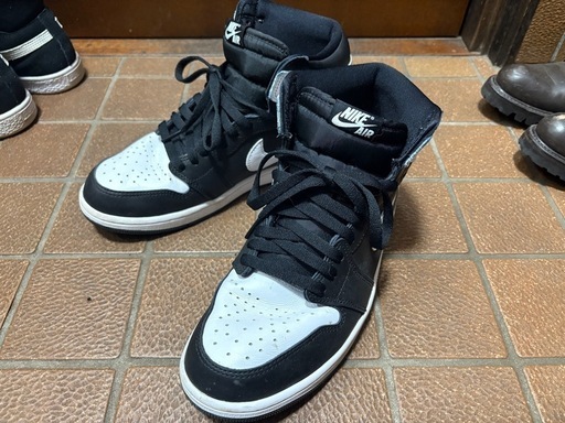 27cm　NIKE Air Jordan 1 Retro High リバースパンダ