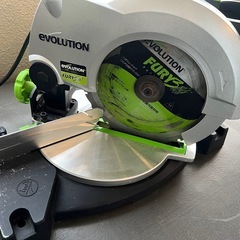 EVOLUTION FURY3 万能切断卓上マルノコ 210mm 新品替刃付の画像