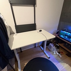 電動デスク　PCデスク