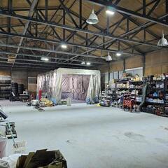 中古車販売員、軽整備士の画像