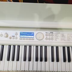 【愛品館 市原店】カシオ CASIO LK-526 61鍵盤 電子キーボードの画像