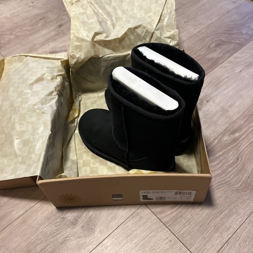 その他 UGG BLK