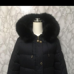 La MODE 黒 ファー付きダウンジャケット 40の画像