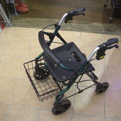 シルバー歩行器　イーストアイ　セーフティアーム　入荷です☆