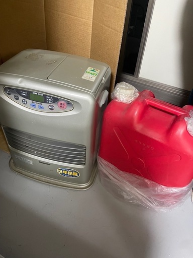 ストーブ　ノズル付灯油缶　セット