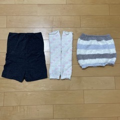 レッグウォーマー、腹巻き2つ