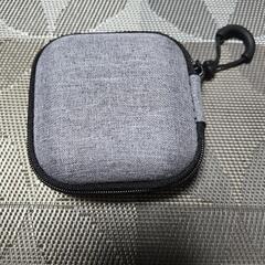 無料未使用品イヤホンケース