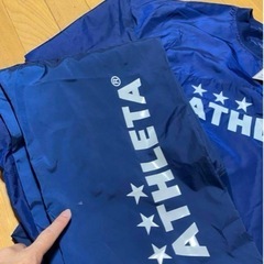 最終値下げ　新品　ATHLETA 新品 ピステ XL 青の画像