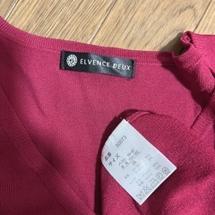 トップス　レディース　S-M レッドの画像