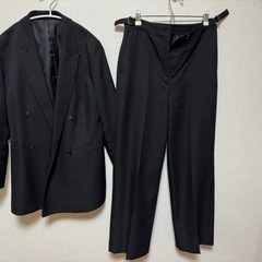 レディースセットアップスーツ（WHITE）38サイズ　黒色の画像