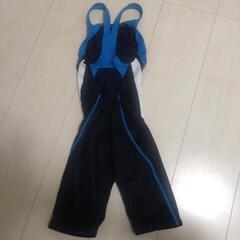 セントラルスポーツ　アッパー水着　130センチの画像