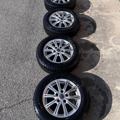 【値引きしました】スタッドレスタイヤ　195/65R15 202...