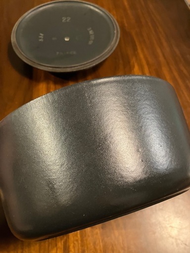 LE CREUSET 鋳鉄製両手鍋 22cm 黒