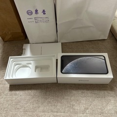iPhoneの空箱40個以上の画像
