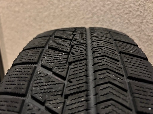 スタッドレスタイヤ 195/65R15 ブリザックVRX  　