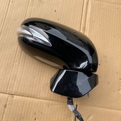 レクサスLS ドアミラーの画像