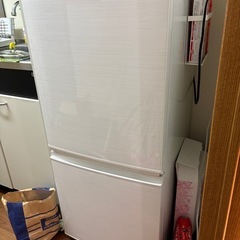 【値下げ】シャープ　冷蔵庫