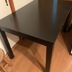 テーブル　