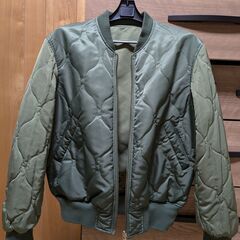 リバーシブルジャンパーの画像