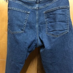 値下げしましたジーンズの画像
