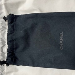 CHANEL シャネル　BOXと巾着袋の画像