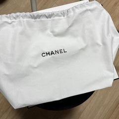 CHANEL シャネル　BOXと巾着袋の画像