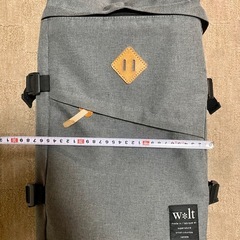 ウォルト　リュック　グレーの画像