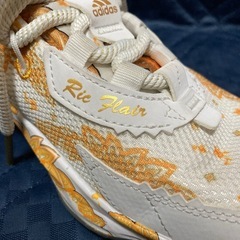 値下げ Adidas Dame 7 "Ric Flair Gold"の画像