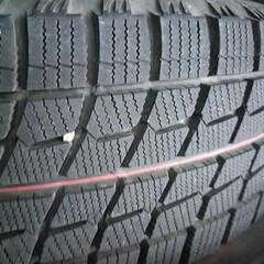 スタッドレスタイヤ ホイール 4本セット 215/65R16 ブリヂストンの画像