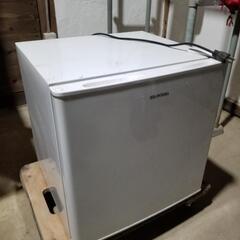 アイリスの1ドア冷蔵庫42L