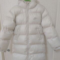 新品未使用品　ナイキ　ジュニア　アウター 中綿ジャケット