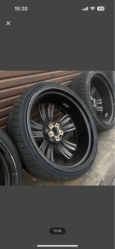 22インチ　8.5J+32 114.3 5h 235/30r22 4本セット