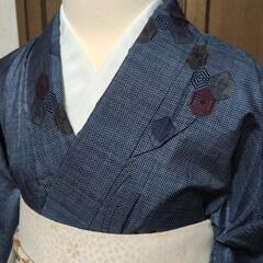 👘 正絹 紬 サラッとした風合いが素敵！👘 飛び柄 小亀甲の画像