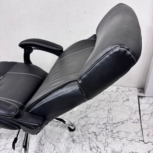 20828 キャスター付きリクライニングオフィスチェアフットレスト付き