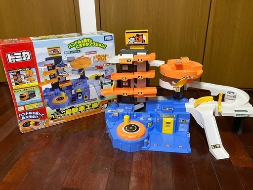 中古】トミカ メカアクション自動車工場 Amazon.co.jp: トミカ メカ