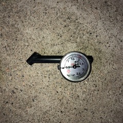 エアー インパクトドライバー 
タイヤ交換 ちょっと難有りの画像