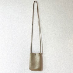 日本製　革職人　スマホショルダー　ゴールド