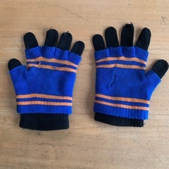 子供用PUMA手袋の画像