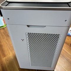 SHARP 加湿空気清浄機 プラズマクラスター KI-LP100-W ホワイト 23畳 2021年製 中古の画像