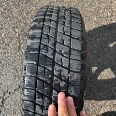 175.65.14スタットレス18年4本セットの画像