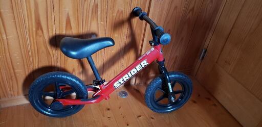 幼児用自転車 Strider