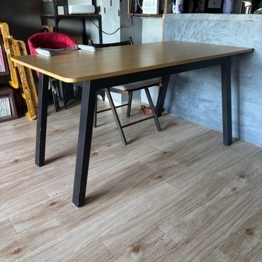 IKEA ダイニングテーブル