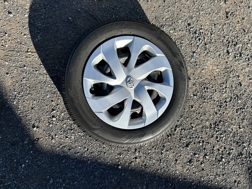 ヨコハマタイヤスタッドレスタイヤ175/60R15