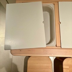 FLISAT フリサット 子ども用テーブル 2脚スツール付の画像