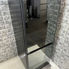 大阪送料無料★3か月保障付き★冷蔵庫★2021年★HR-G1501EM★R-62 大阪送料無料☆3か月保障付き☆冷蔵庫☆2021年☆ハイセンス
