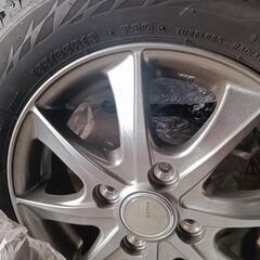 ブリヂストン　スタッドレス4本セットホイールつき。155/65R13　昨年購入二ヶ月のみ使用 ナットは付いてません