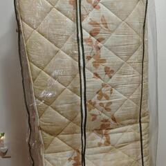 柔らかいマットレス(1.43mx2.0m)0円