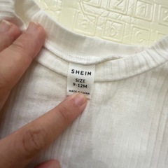 最終値下げ！SHINE ベビー服　9-12m お洒落ロンパースの画像